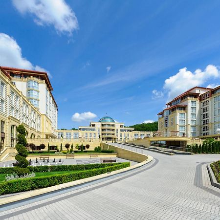 Arden Palace Medical Resort & Spa Satanov Ngoại thất bức ảnh