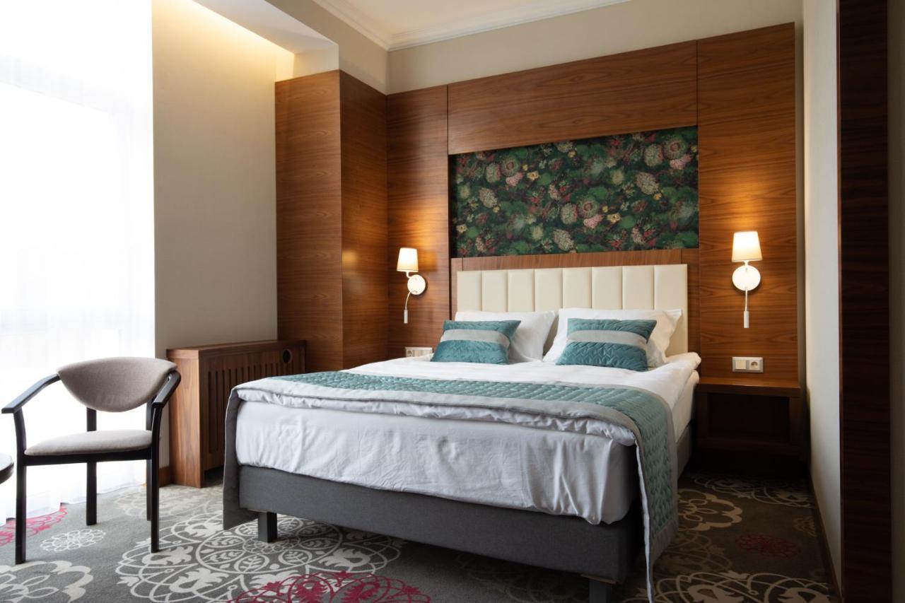 Arden Palace Medical Resort & Spa Satanov Ngoại thất bức ảnh