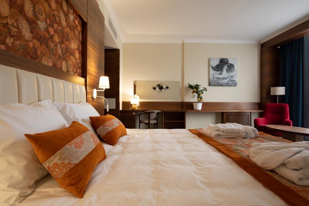 Arden Palace Medical Resort & Spa Satanov Ngoại thất bức ảnh